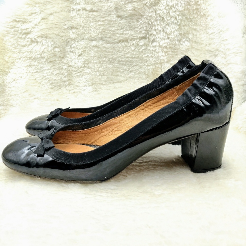 ISABEL MARANT Patent Leather Round Toe Pumps 40